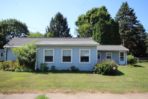 327 Mckain St, Vicksburg, MI, 49097-1025 | Card Image