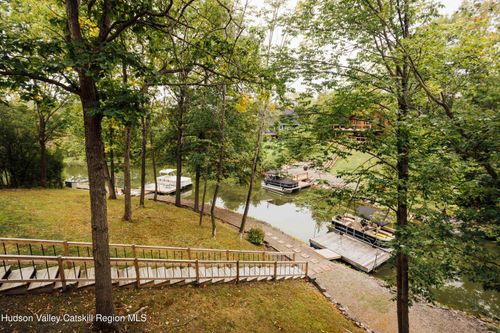 62 Brom Bones Ln, Athens, NY, 12015-4226 | Card Image