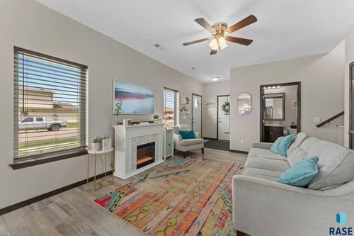 9625 W Broek Dr, Sioux Falls, SD, 57106-7311 | Card Image