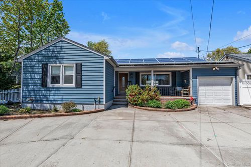 358 Main St, East Rockaway, NY, 11518-1611 | Card Image