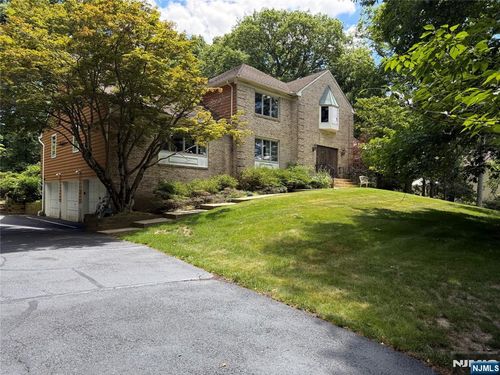 46 Copeland Rd, Denville, NJ, 07834-9647 | Card Image