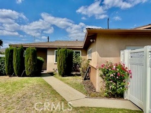 16357 Labrador St, Northridge, CA, 91343-1824 | Card Image