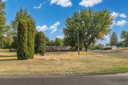 509 W Bartlett St, Oakesdale, WA, 99158-9686 | Card Image