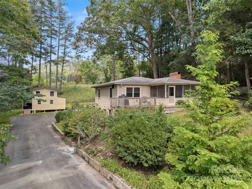 250 Mondamin Rd, Zirconia, NC, 28790-8941 | Card Image