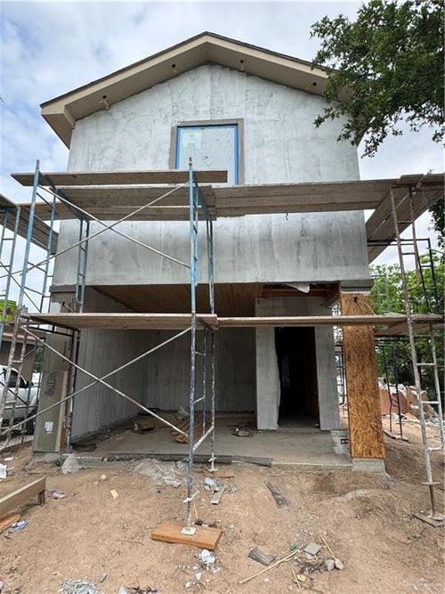 1105 S 19 1/2 St, McAllen, TX, 78501-7291 | Card Image