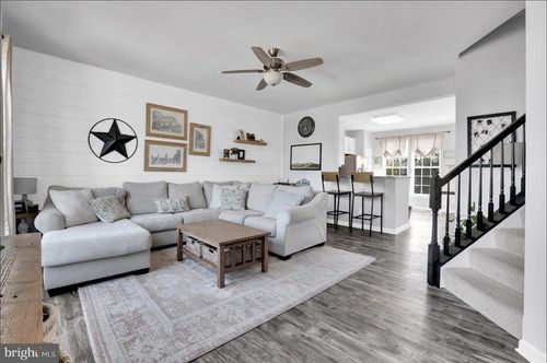 25336 Sweetness Ter, ALDIE, VA, 20105-3439 | Card Image