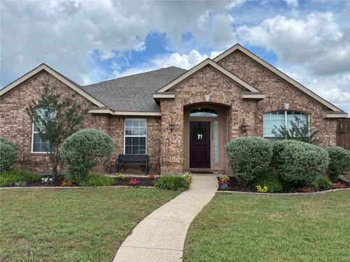324 Teakwood Ln, Cedar Hill, TX, 75104-2936 | Card Image