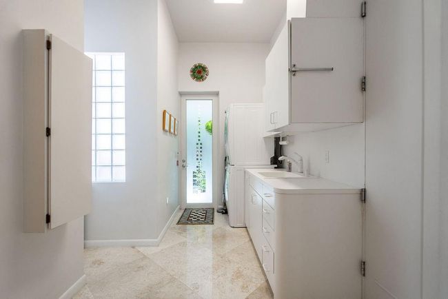 2551 Ne 31 St Ct, House other with 4 bedrooms, 6 bathrooms and null parking in Lighthouse Point FL | Image 24