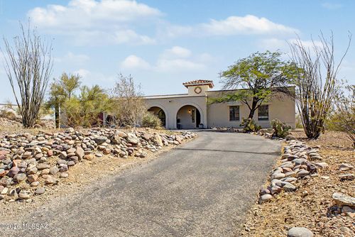 4650 N Paseo De Los Cerritos, Tucson, AZ, 85745-9285 | Card Image
