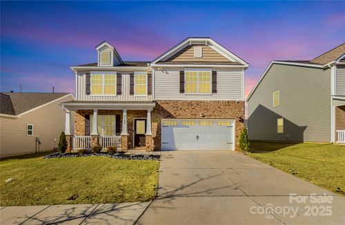 9142 Mackinaw Dr, Gastonia, NC, 28056-5001 | Card Image