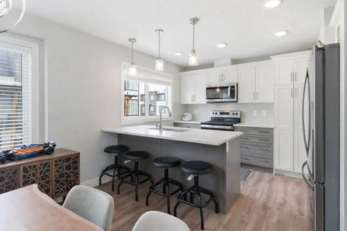 580 Savanna Blvd Ne, Calgary, AB, T3J0Y2 | Card Image