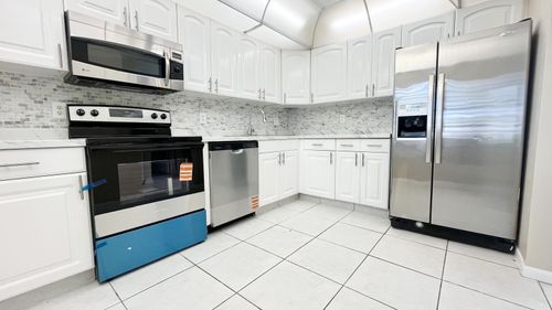 apt-20a-21766 Cypress Dr, Boca Raton, FL, 33433-3223 | Card Image