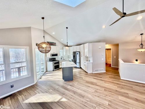 17587 Lakeshore Dr, Moravia, IA, 52571-8603 | Card Image