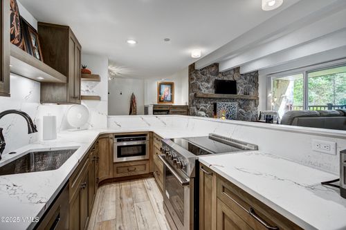 unit-2h-120 Willow Bridge Rd, Vail, CO, 81657-5317 | Card Image