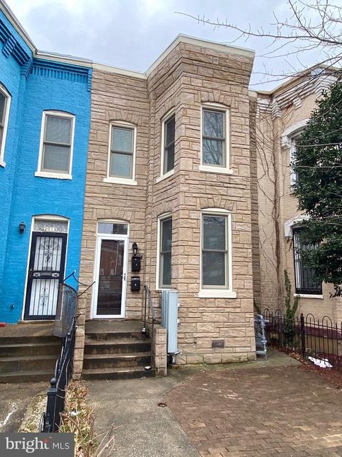 a-2011 Vermont Ave Nw, WASHINGTON, DC, 20001-4029 | Card Image