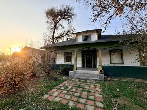 236 8th St, Somerville, TX, 77879-3855 | Card Image