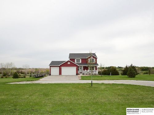 8101 David Dr, Firth, NE, 68358-6237 | Card Image