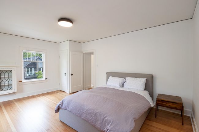 1121 W 16th Ave, House other with 8 bedrooms, 3 bathrooms and 2 parking in Vancouver BC | Image 22
