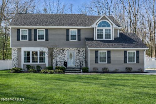 10 Kevin Dale Pl, Jackson, NJ, 08527-4335 | Card Image