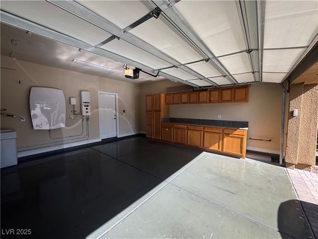 Garage | Image 30