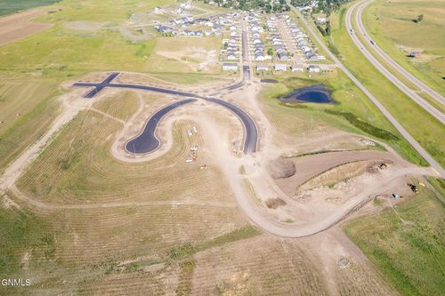 5020 Corvette Circle Nw, Mandan, ND, 58554 | Card Image