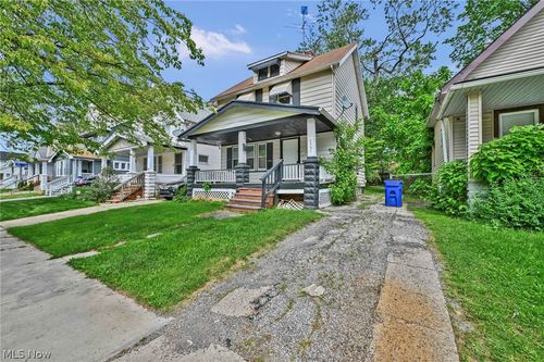 3341 E 145th St, Cleveland, OH, 44120-4121 | Card Image