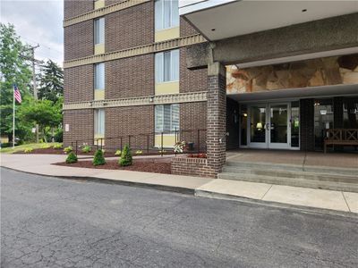 408 - 301 S Home, Home with 1 bedrooms, 1 bathrooms and 1 parking in Avalon PA | Image 2