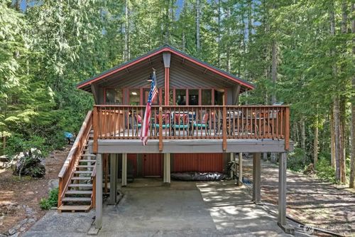 31 N Deer Ln E, Hoodsport, WA, 98548-4539 | Card Image