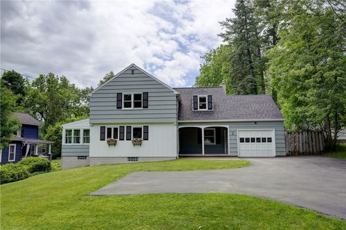 17 W Jefferson Rd, Pittsford, NY, 14534-1901 | Card Image