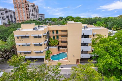 402-525 Coral Way, Coral Gables, FL, 33134-4932 | Card Image