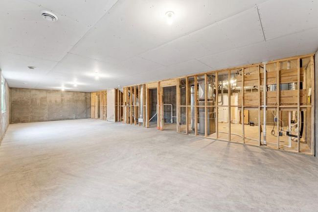 A view of the look-out lower level basement. | Image 37