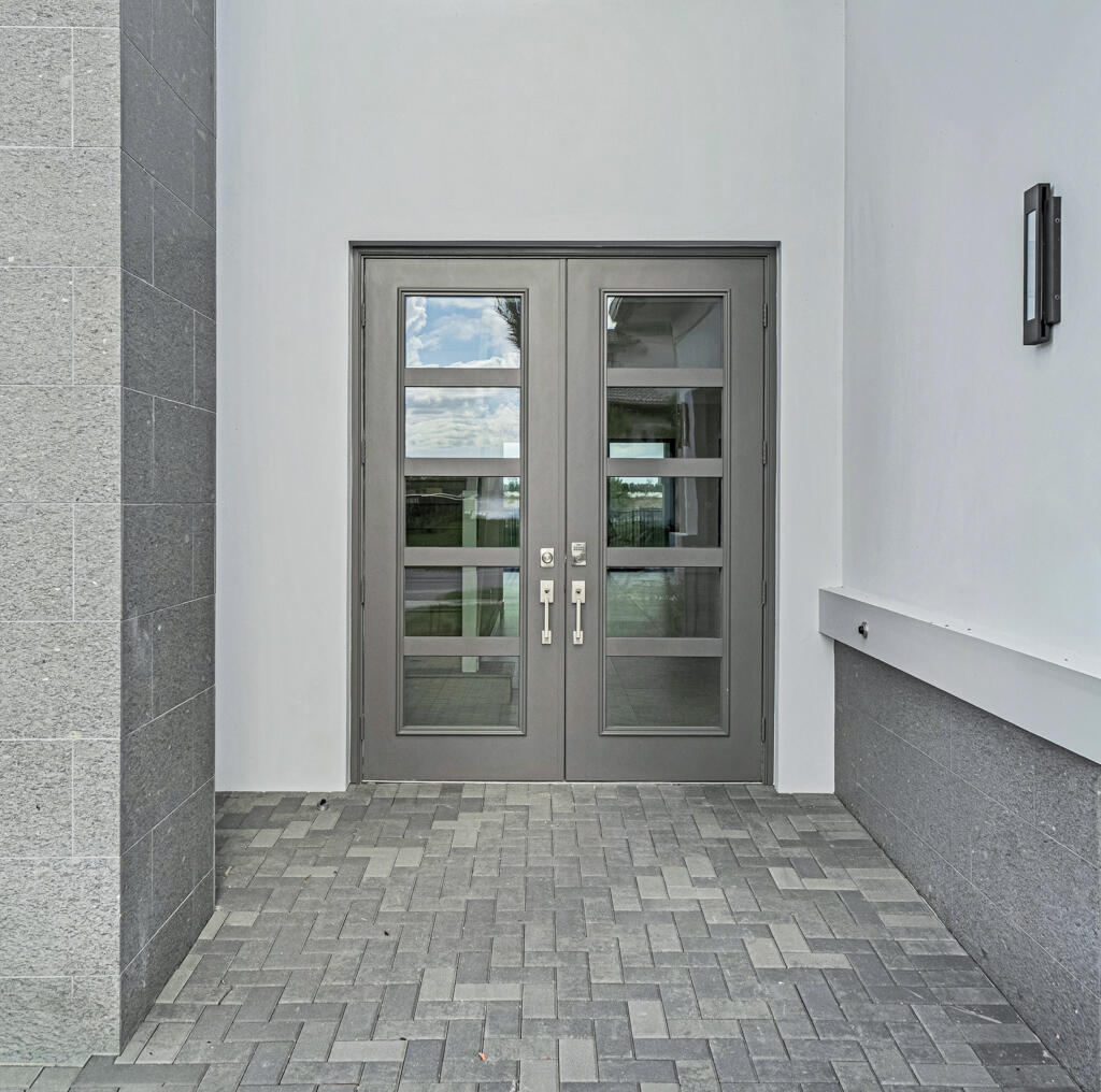 Residential in Palm Beach Gardens 5