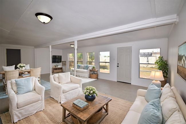 2013 S High St, House other with 3 bedrooms, 2 bathrooms and null parking in Brady TX | Image 14