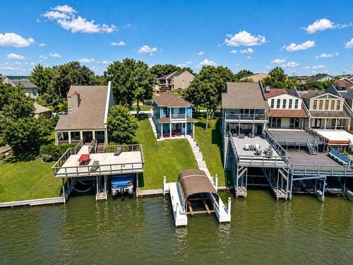 137 Capetown, Montgomery, TX, 77356-8801 | Card Image