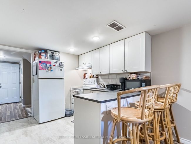 866 Krosno Blvd, House attached with 5 bedrooms, 2 bathrooms and 2 parking in Pickering ON | Image 26