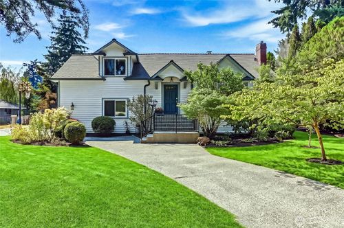 14309 19th Ave Ne, Seattle, WA, 98125-3215 | Card Image