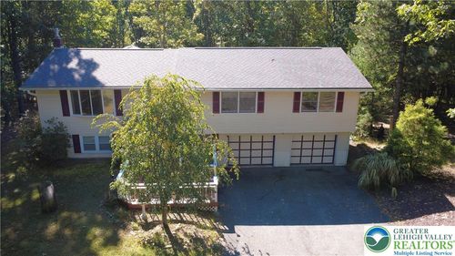 224 Tree Top Ter, Stroudsburg, PA, 18360-6595 | Card Image