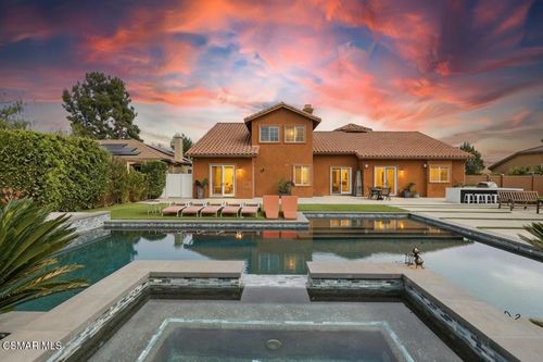 9651 Sagebrush Ave, Chatsworth, CA, 91311 | Card Image
