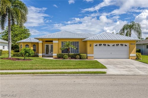 23496 Olde Meadowbrook Cir, ESTERO, FL, 34134-9132 | Card Image