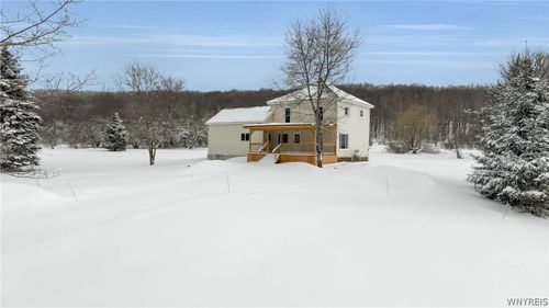 4282 Gun Barrel Rd, Delevan, NY, 14042-9731 | Card Image