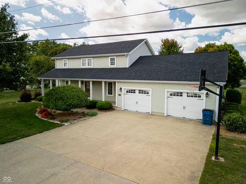 1197 13th St, Covington, IN, 47932-1390 | Card Image