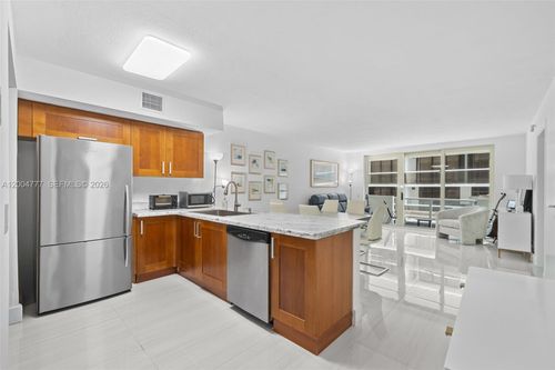 207-9499 Collins Ave, Surfside, FL, 33154-2679 | Card Image