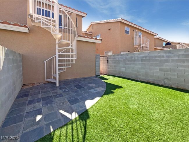UNIT-201 - 8032 Astrology Ct, Townhouse with 2 bedrooms, 2 bathrooms and null parking in Las Vegas NV | Image 16