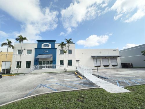 10815 Nw 33rd St, Doral, FL, 33172-2188 | Card Image