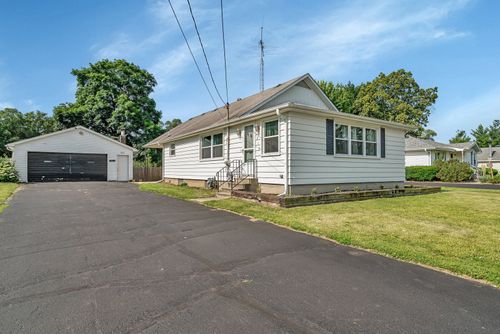 215 W Southmor Rd, Morris, IL, 60450-8167 | Card Image