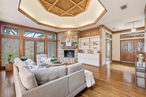 5014 Village Ct, Dallas, TX, 75248-6022 | Card Image