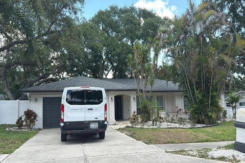 904 Highview Dr, Palm Harbor, FL, 34683-6615 | Card Image