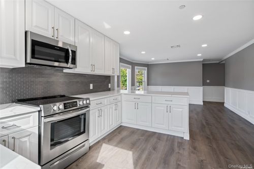 apt-3-7 Pulaski Rd, East Northport, NY, 11731-2450 | Card Image