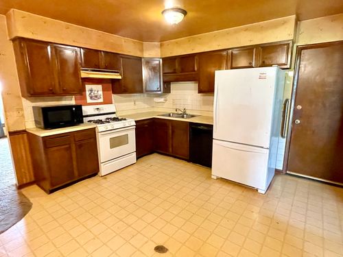 873 Hermitage Dr, Aurora, IL, 60506-1715 | Card Image