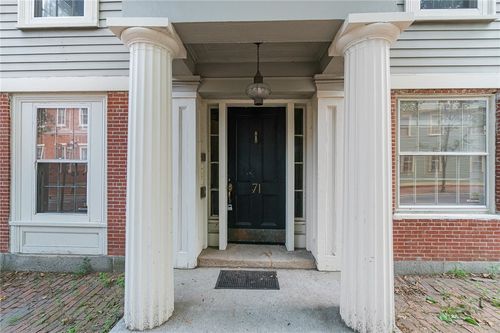 apt-1-71 Benefit St, Providence, RI, 02904-2711 | Card Image